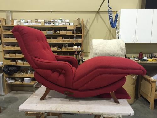 unique-red-upholstered-lounger